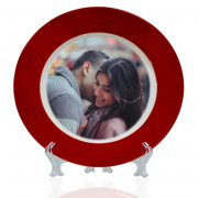 Тарелка белая, каемка с красной заливкой