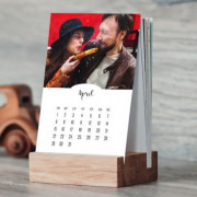 Календарь-открытка с подставкой из дуба